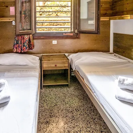 Grifeu 08 - Con Terraza Exterior