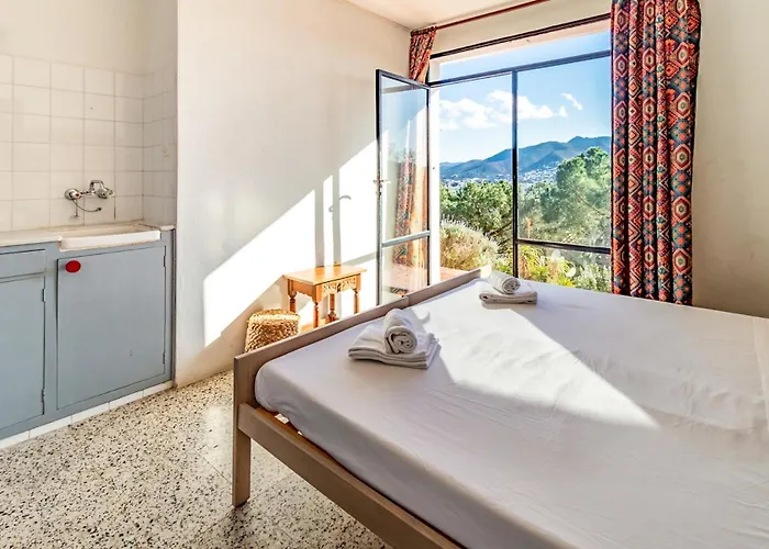 Grifeu 08 - Con Terraza Exterior * Girona