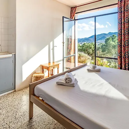 Grifeu 08 - Con Terraza Exterior * 赫罗纳