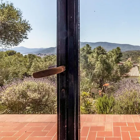 Grifeu 08 - Con Terraza Exterior